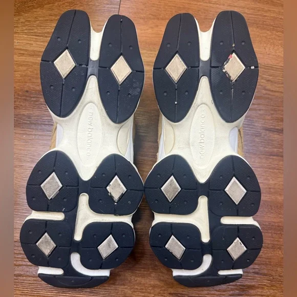 New Balance 9060 Sneakers Size 8.5 - Picture 8 of 9